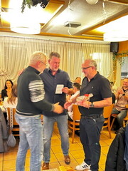 2025-12-13 Weihnachtsfeier-Fussball-06